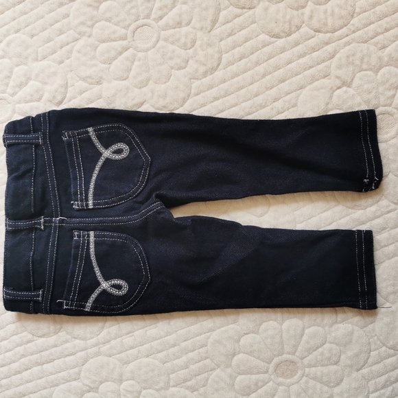 4/25 Calvin Klein baby girl top and legging set - Picture 9 of 9